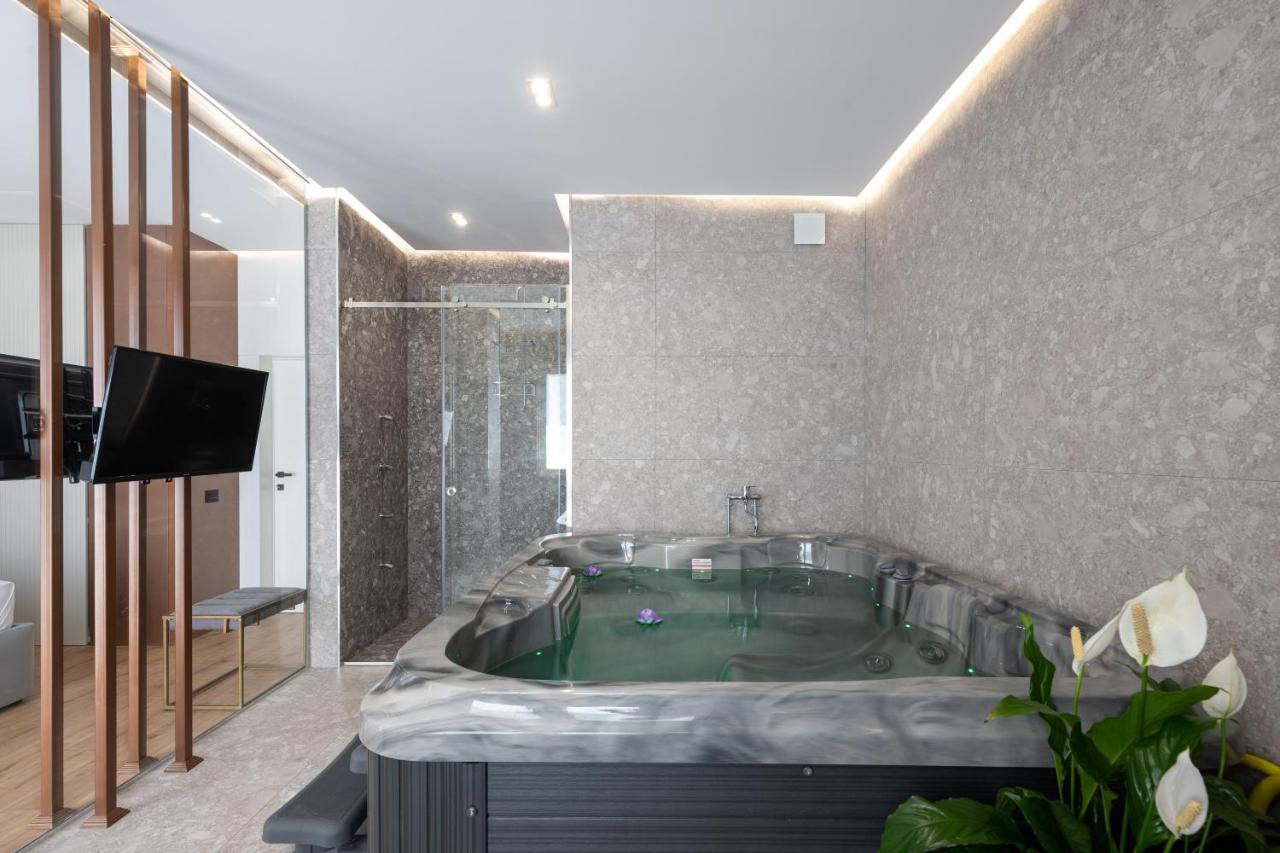 Compas Boutique Hotel Golem  Ngoại thất bức ảnh