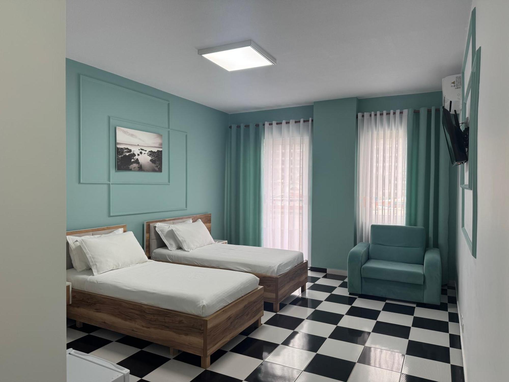Compas Boutique Hotel Golem  Ngoại thất bức ảnh