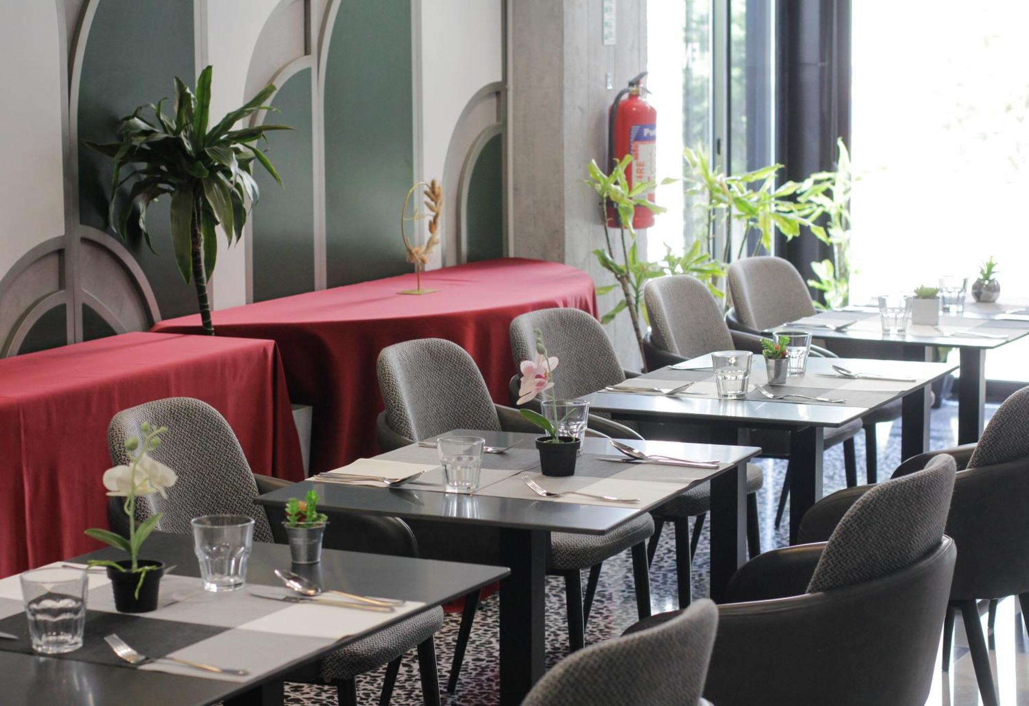 Compas Boutique Hotel Golem  Ngoại thất bức ảnh